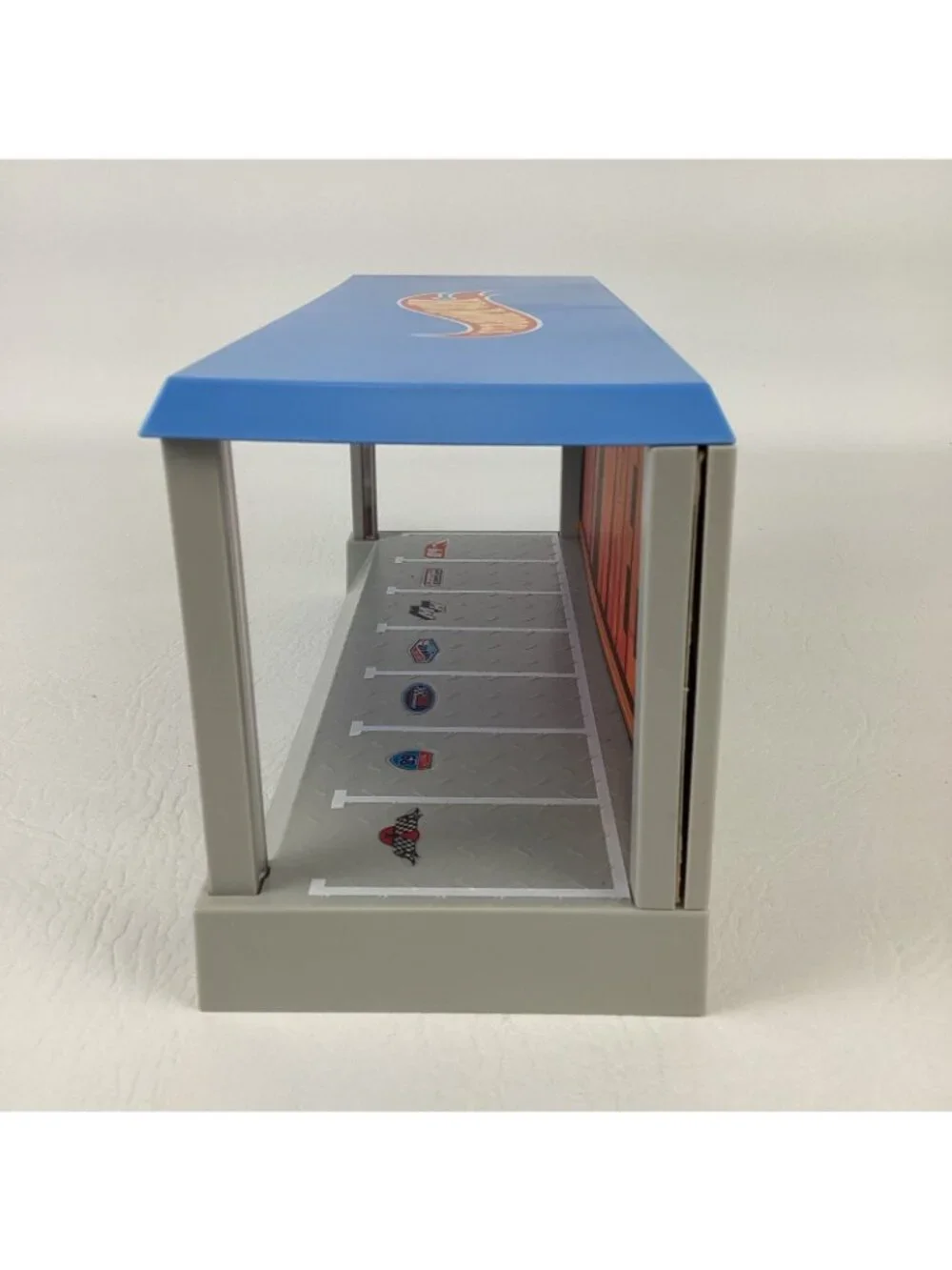 Hot Wheels Garage Parking Display LED Light Showcase Storage Holder 2023 Mattel